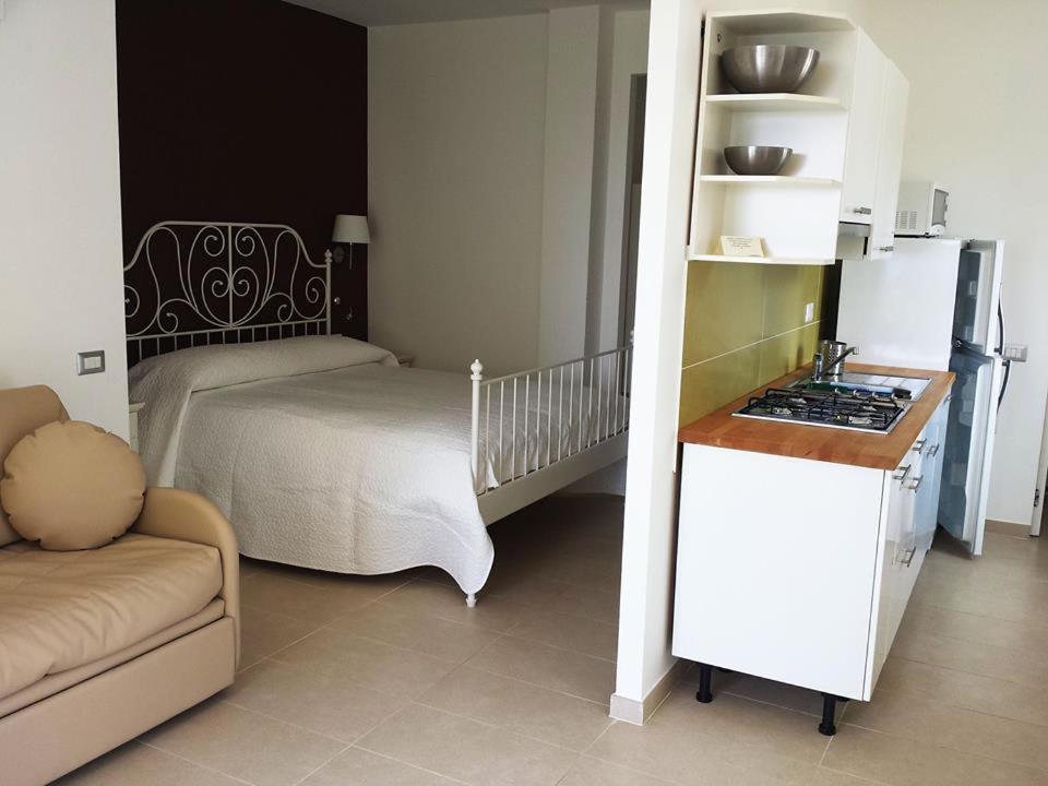 Hotel E Residence Il Faro Acciaroli Extérieur photo