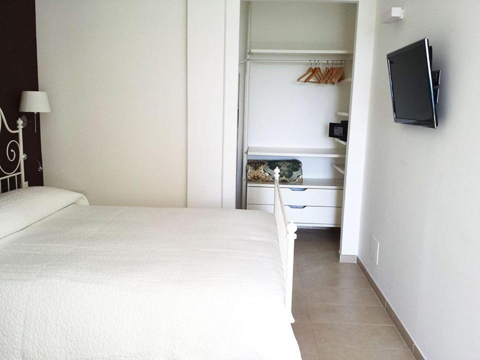 Hotel E Residence Il Faro Acciaroli Extérieur photo